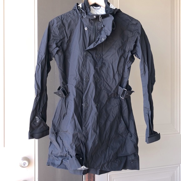 SOLD 🙌🏼 REI Hooded Raincoat Sz S - Picture 1 of 15